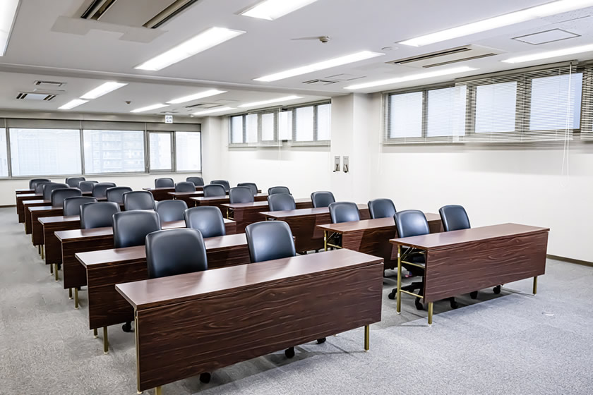 山陽ビル会議室